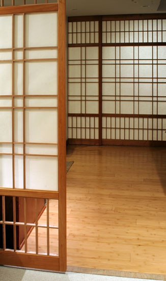 The design of these shoji screens presented the biggest challenge. The plan required a set of 4 shoji to enclose a 'potting shed' (ikebana area) that bordered the living room.